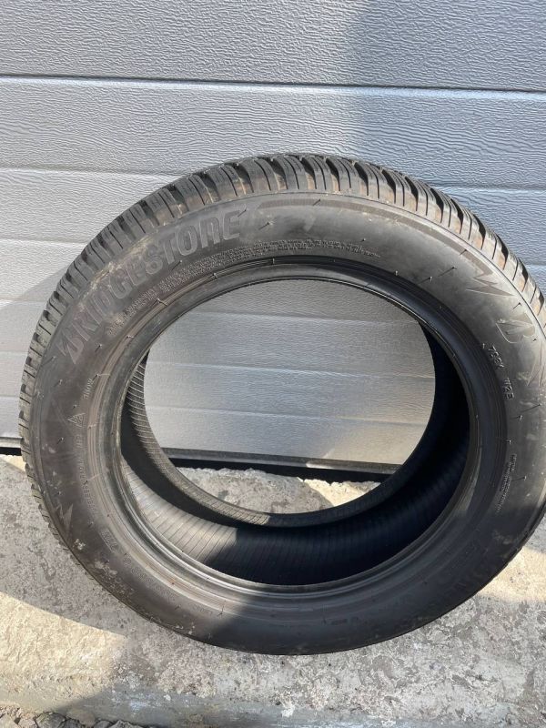 Шина розпаровка Bridgestone 205/55 r16 blizak lm 005