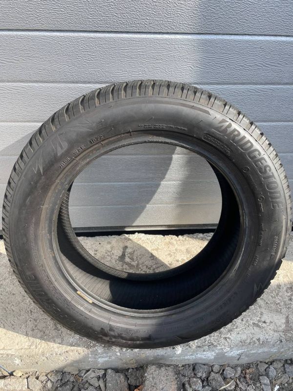 Шина розпаровка Bridgestone 205/55 r16 blizak lm 005