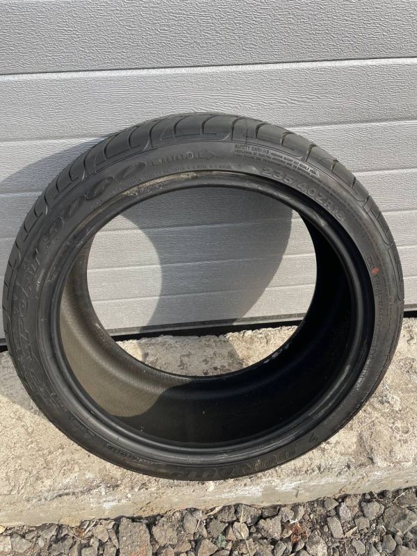 Шина розпаровка Dunlop sp sport 9000 235/40 r18