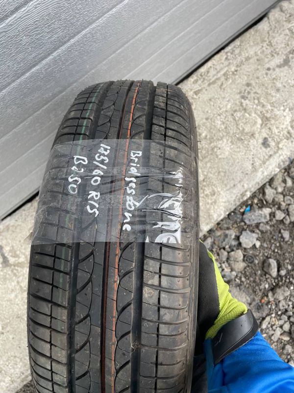 Шина розпаровка Bridgestone 175/60 r15 гума