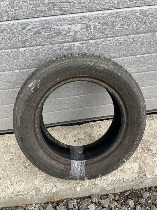 Одіночка Dunlop 185/60 r14 шини Гума