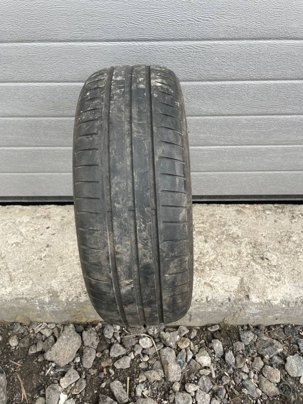 Одіночка Dunlop 185/60 r14 шини Гума
