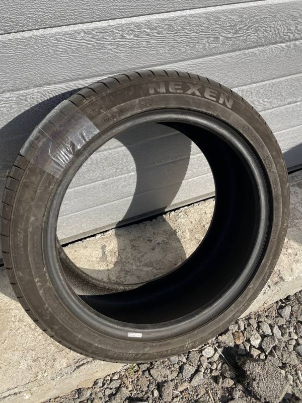 Шина розпаровка Nexen 225/45 r17 резина