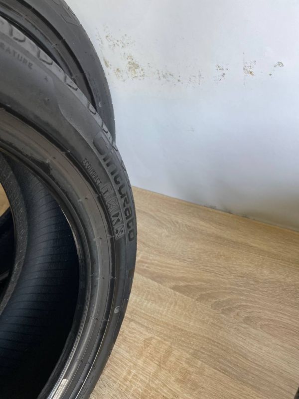 Шини пара Pirelli 225/45 r17 літо Резина