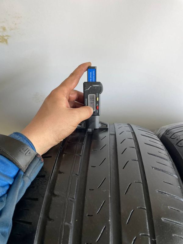 Шини пара Pirelli 225/45 r17 літо Резина