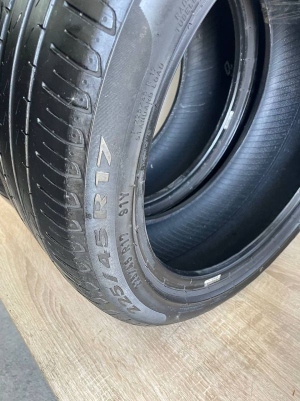 Шини пара Pirelli 225/45 r17 літо Резина