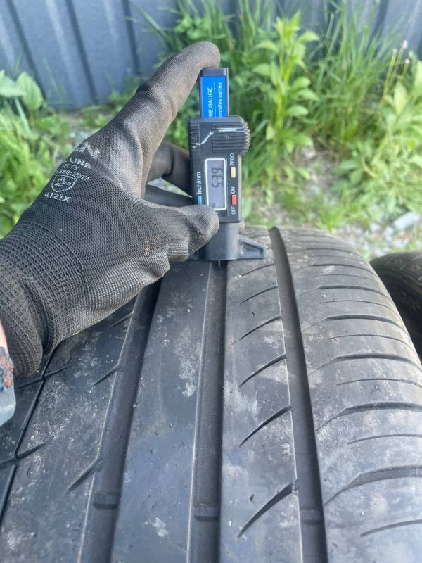 Шини пара Michelin 255/35 r19 літо резина