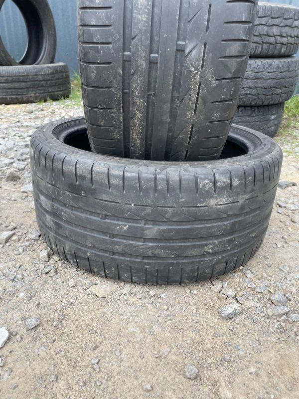 Шини пара Bridgestone 245/35 r18 літо резина