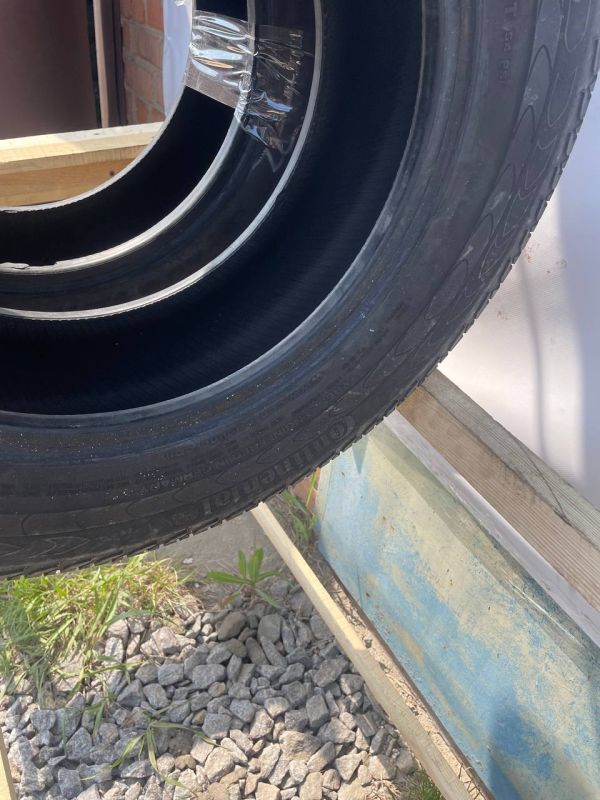 Шини пара Continental 215/65 r15c літо резина
