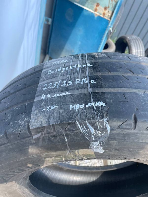 Шини пара Bridgestone 225/75 r16c літо резина