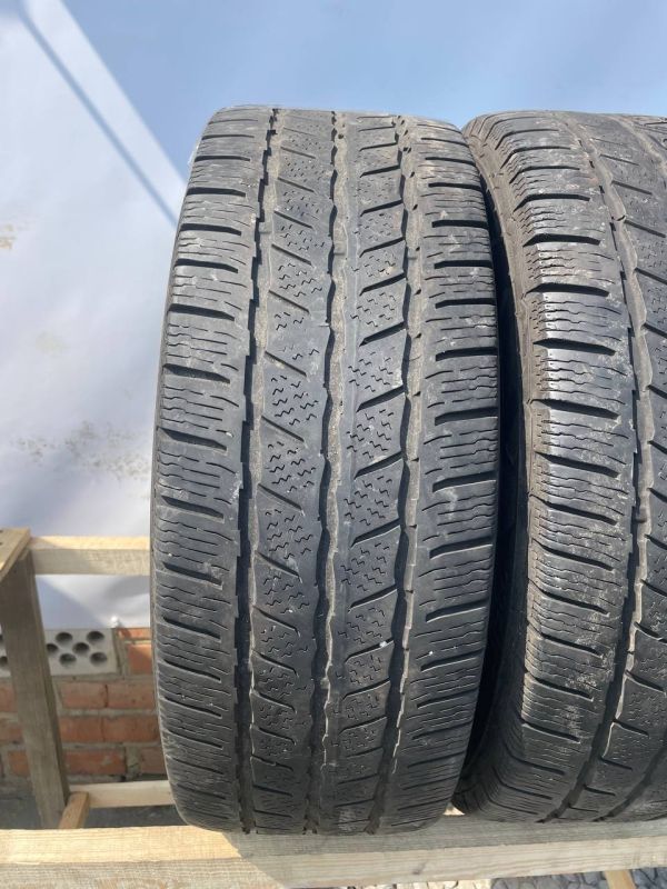 Шини пара Continental 235/65 r16c літо резина