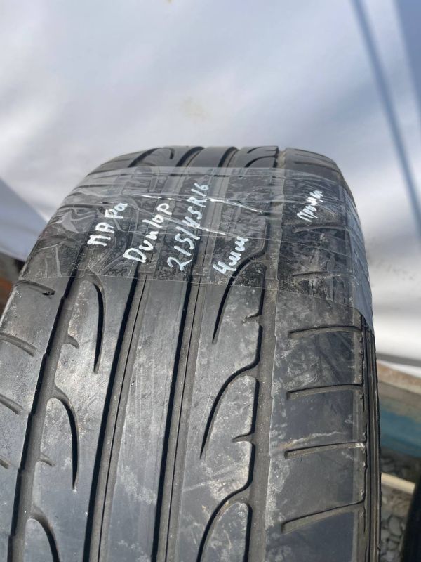 Шини пара Dunlop 215/45 r16 літо резина