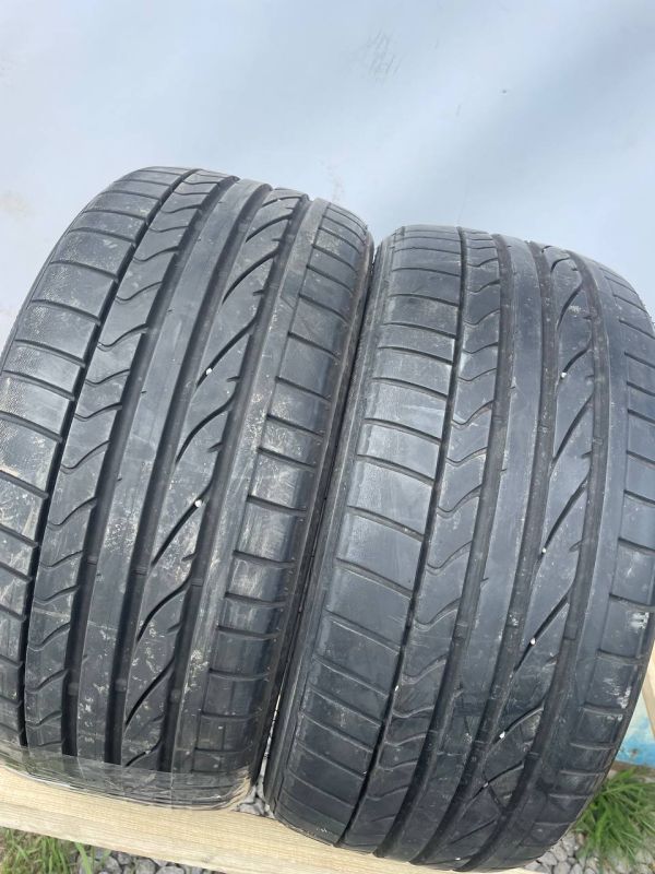 Шини пара Bridgestone 215/40 r17 літо резина