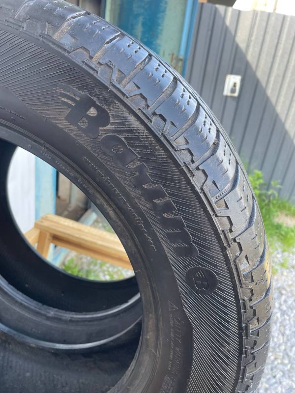 Шини пара Barum 215/65 r16 літо резина