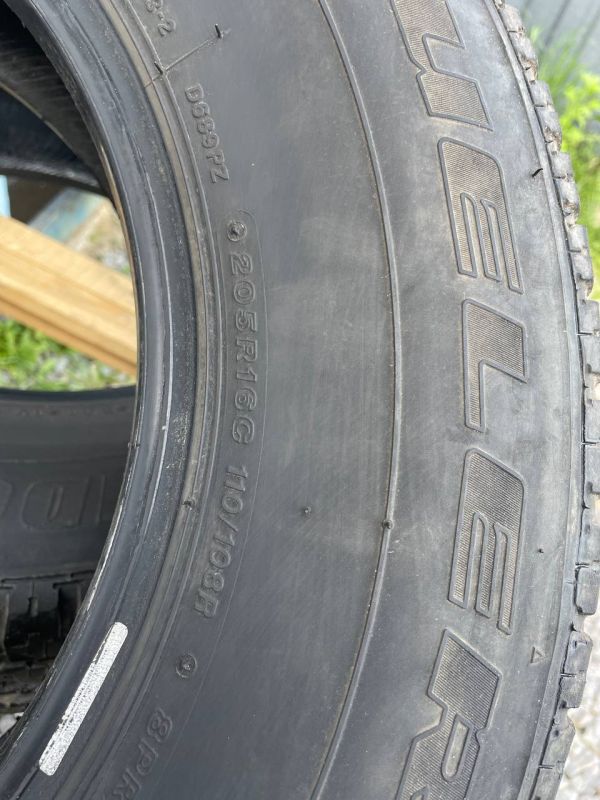 Шини пара Bridgestone 205 r16c всесезон резина