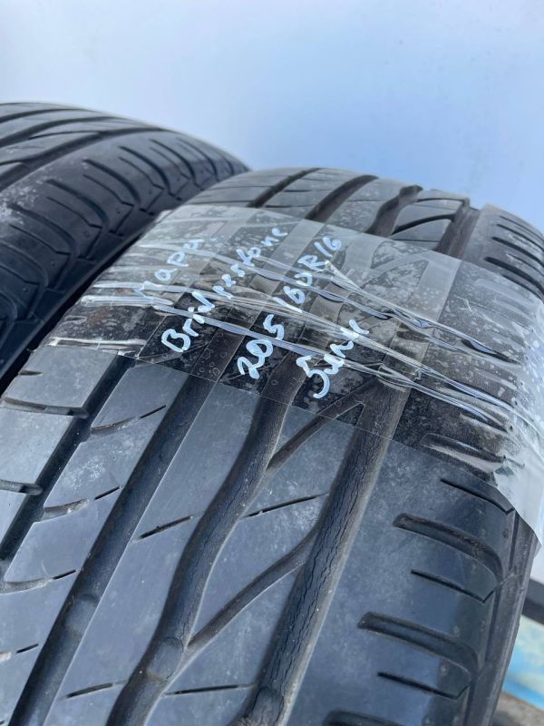 Шини пара Bridgestone 205/60 r16 літо резина