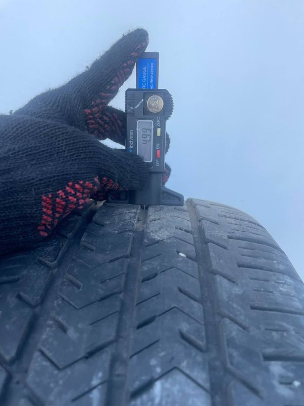 Шини пара Michelin 215/65 r16c літо Резина