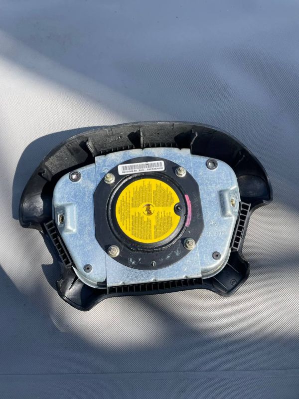 Подушка безпеки водія Airbag Opel Vectra (B) 1995-2002 90437886 357647