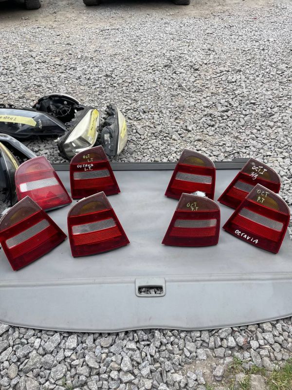 Стопи,ліхтарі,Фонарі задні SKODA Octavia