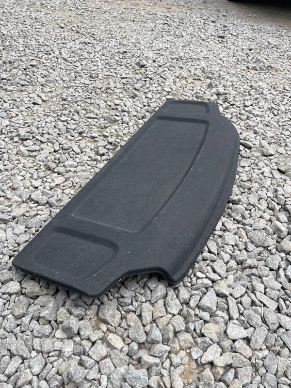 Полиця багажника Toyota Yais Verso