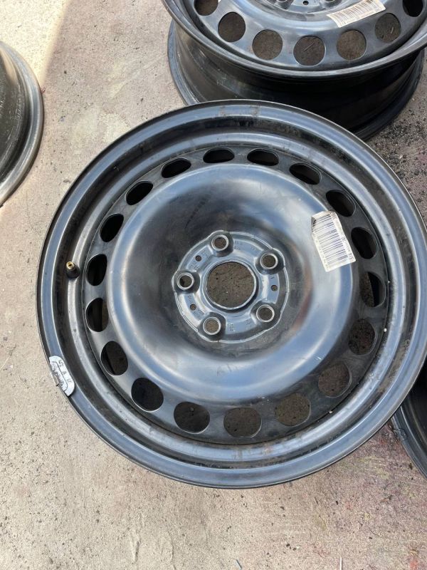 Диски комплект VAG 5x112 r16 et 33 Стан нових