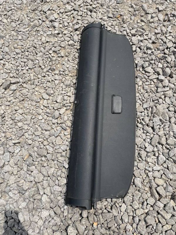 Шторка ролета багажника Audi A4