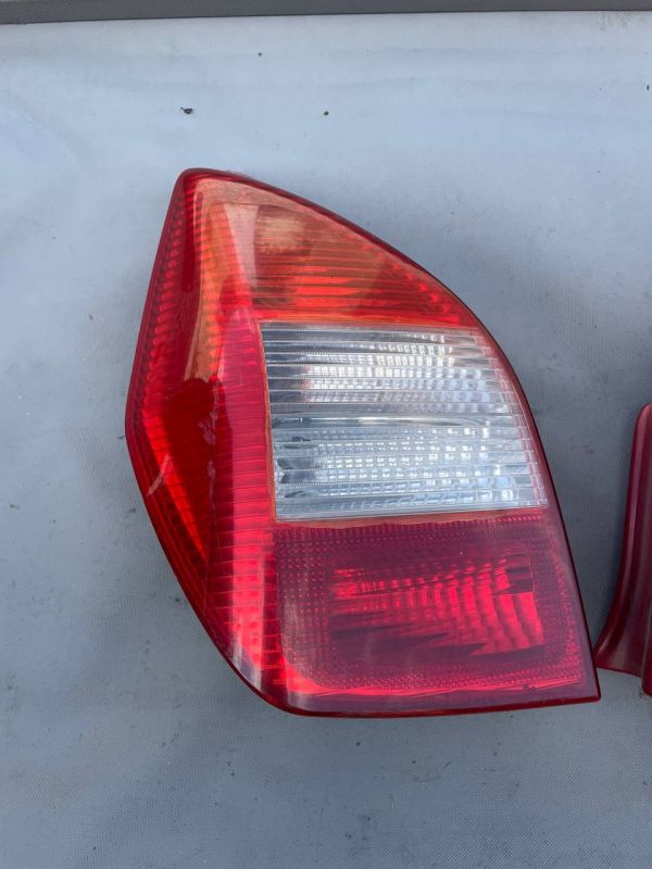 Ліхтарі пара стопи задні лівий правий Citroen C2