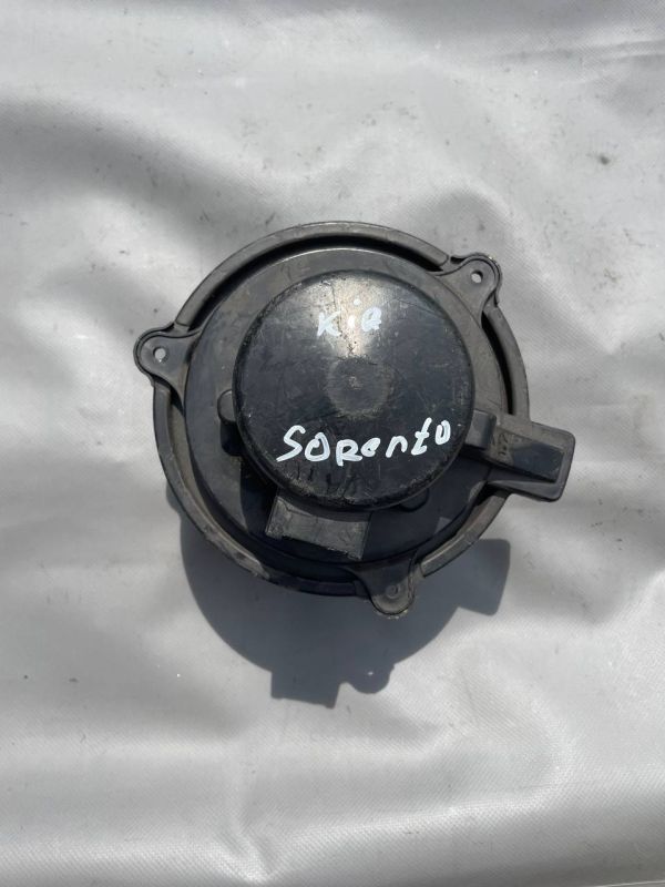 Моторчик пічки Kia sorento
