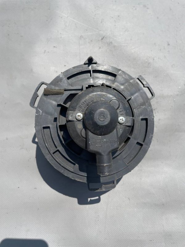 HB111-894000-0 обогреватель mazda 5 (cr19) hb1118940000 2.0l дизель 81kw 2008