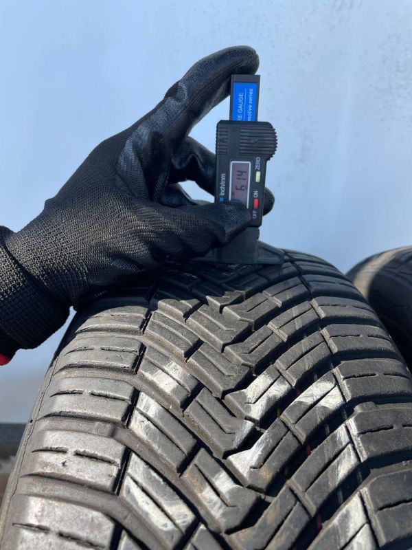 Шини пара Continental 185/55 r15 все сезон резина