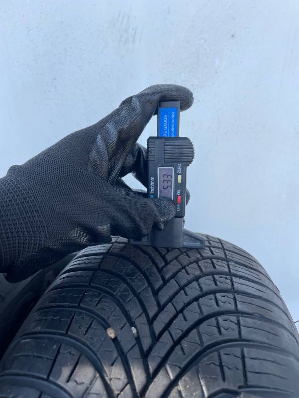 Шини пара Debica 175/65 r14 зима резина