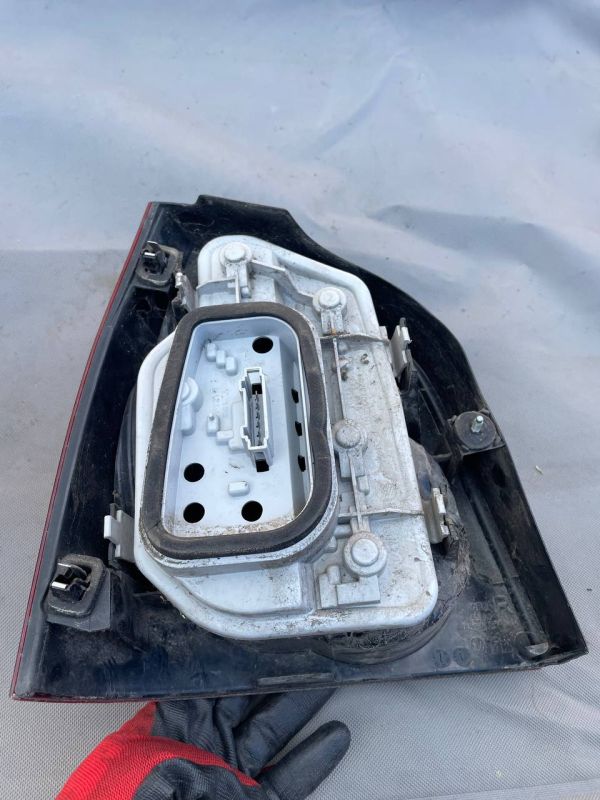 Задні ліхтарі стопи пара Volkswagen Polo 02-05 Поло