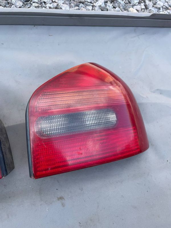 Задні ліхтарі стопи пара Audi A3 8L 1996-2003 Ауді