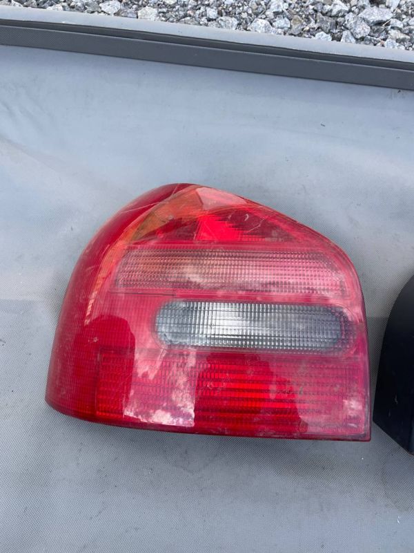 Задні ліхтарі стопи пара Audi A3 8L 1996-2003 Ауді