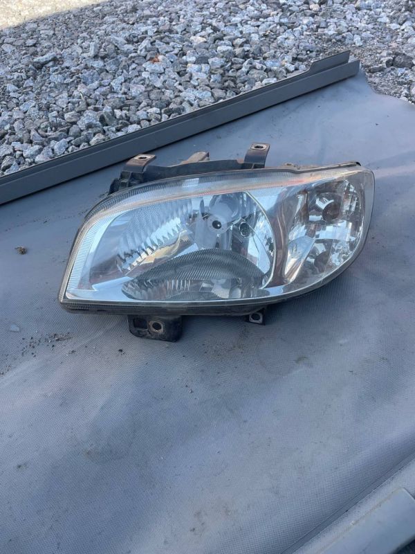 Фара передня ліва Seat Ibiza 3 сіат