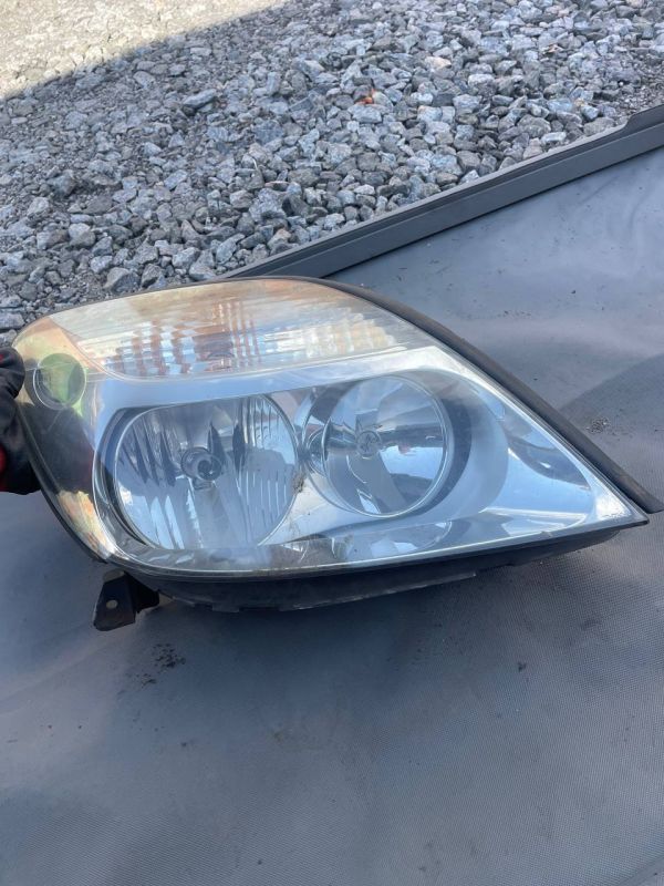 Фара передня права Renault Scenic 1