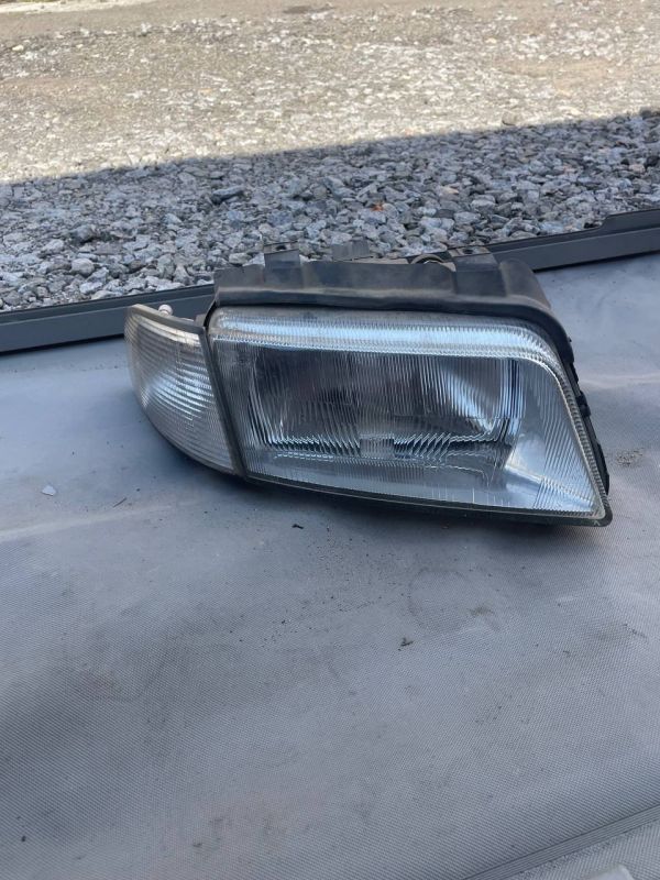 Фара права передня audi a4 b5 valeo європа