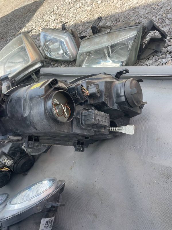 Передні фари VW Polo IV Фольксваген Поло 4 2005-2009 ліва права