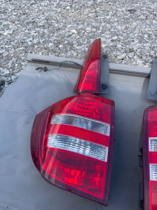 Стопи ліхтарі Kia ceed 06-09 дорест універсал задні стопи фанарі фари