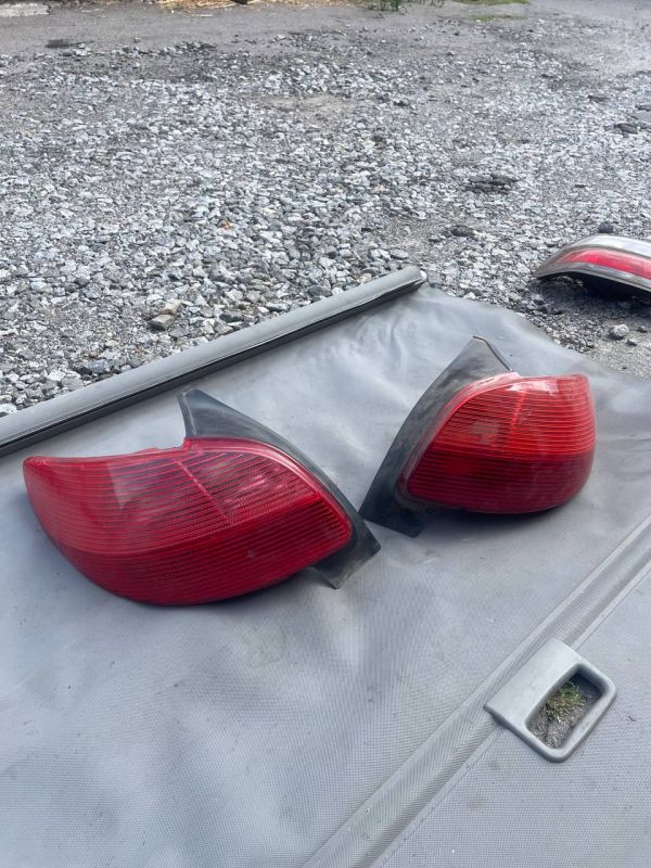 Стопи Фонарі пежо 206 Хечбек Універсал Peugeot 206 Рестайл Дорестайл