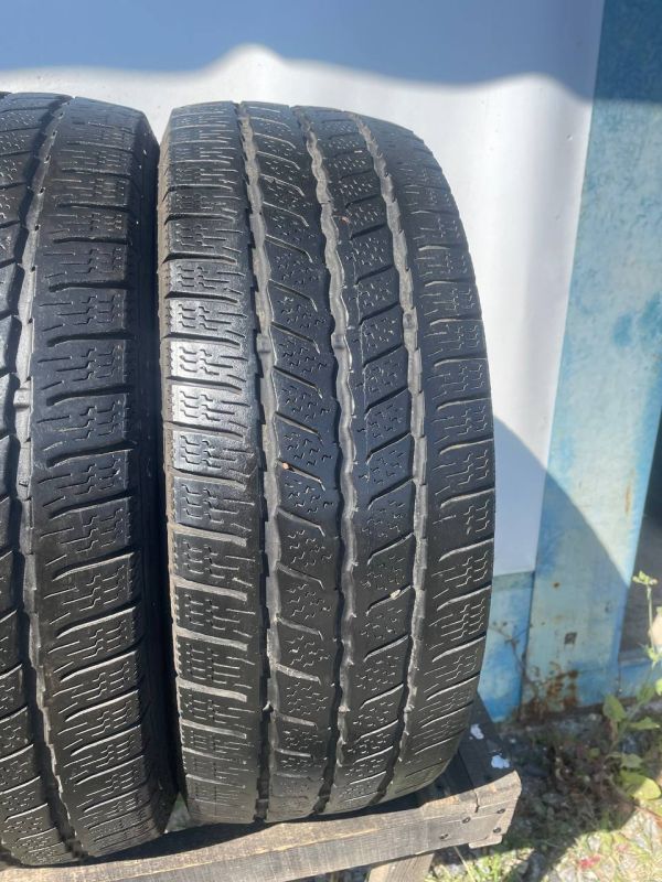 Шини комплект/пара Continental 215/65 r15c зима резина