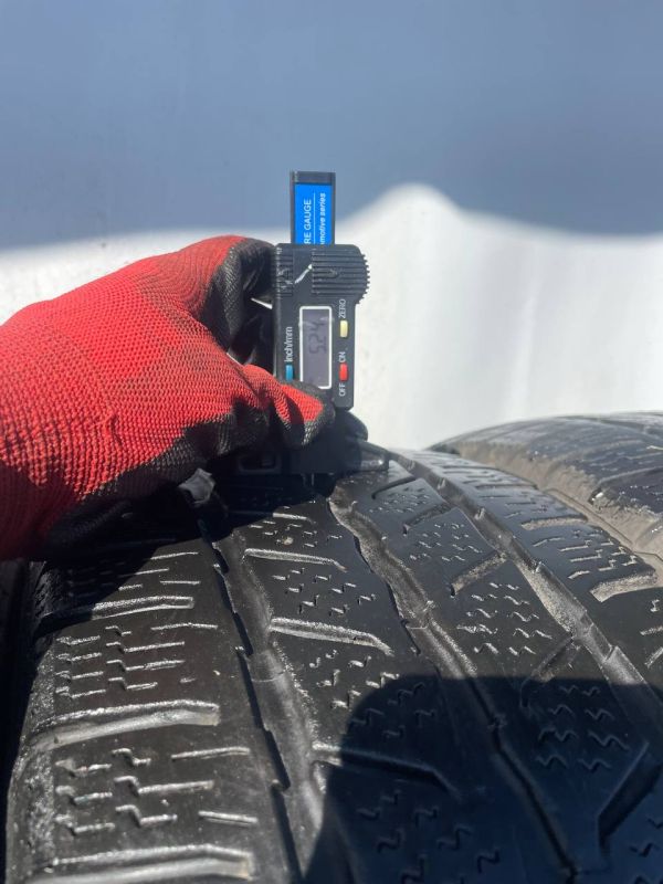 Шини комплект/пара Continental 215/65 r15c зима резина