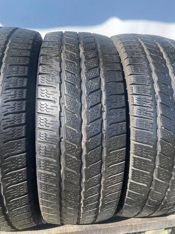 Шини комплект/пара Continental 215/65 r15c зима резина