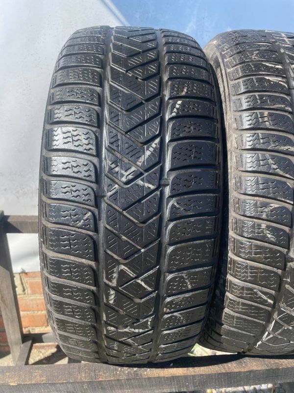 Шини пара Pirelli 205/50 r17 зима резина
