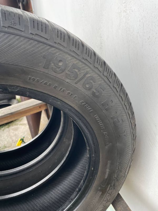 Шини пара Barum 195/65 r15 зима резина