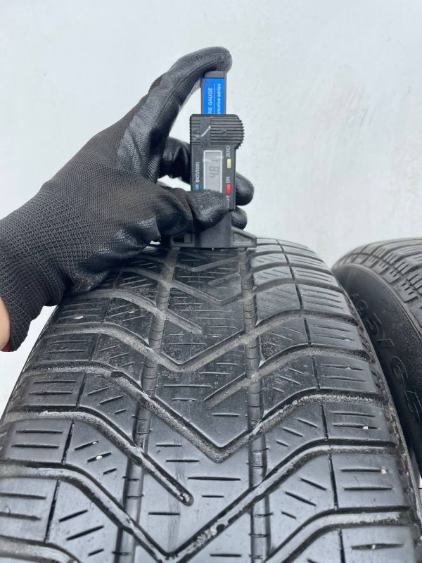 Шини пара Pirelli 195/65 r15 зима все сезон резина