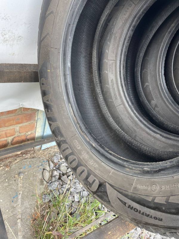Шини комплект/пара Goodyear 195/65 r15 зима резина
