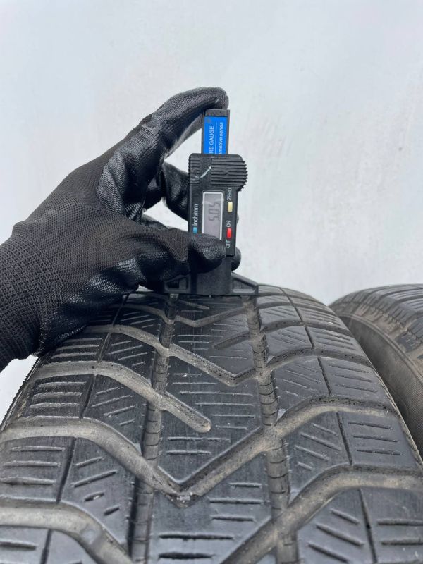 Шини пара Pirelli 195/65 r15 зима резина