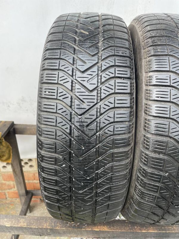 Шини пара Pirelli 195/65 r15 зима резина