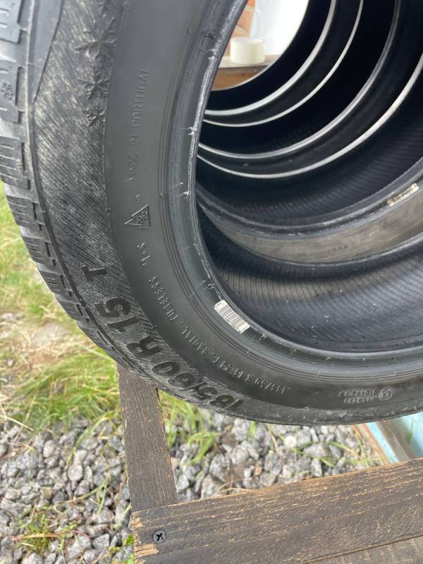 Шини комплект/пара Barum 185/60 r15 зима резина